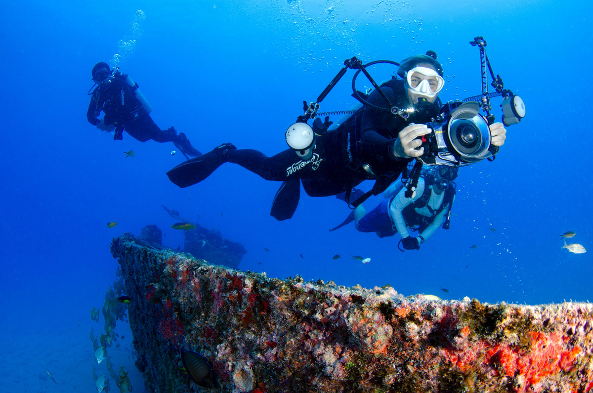 Spot Beam, Flood Beam or Zoom Dive Light? How To Choose The Right Dive Light